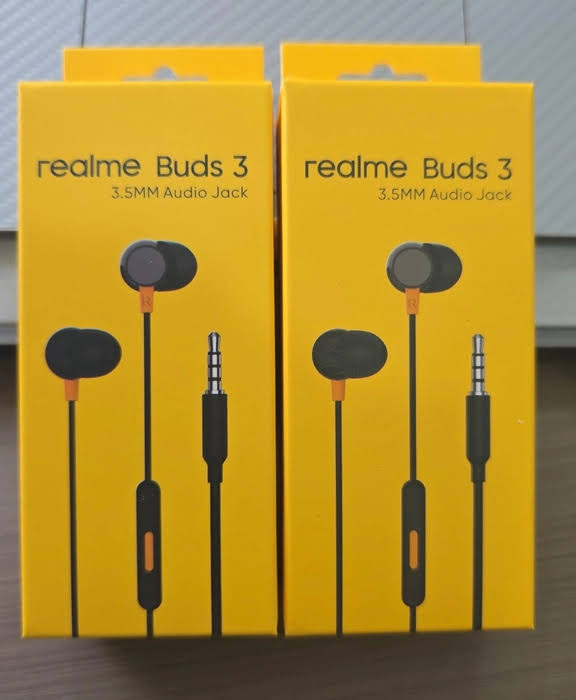 realme Buds 3 (3.5 mm) Wired Earphones with Mic (Black)
